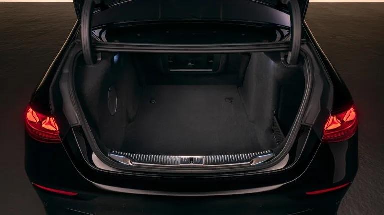 2023 Mercedes-Benz S-Class: A Luxury Sedan Refined for the Modern Driver