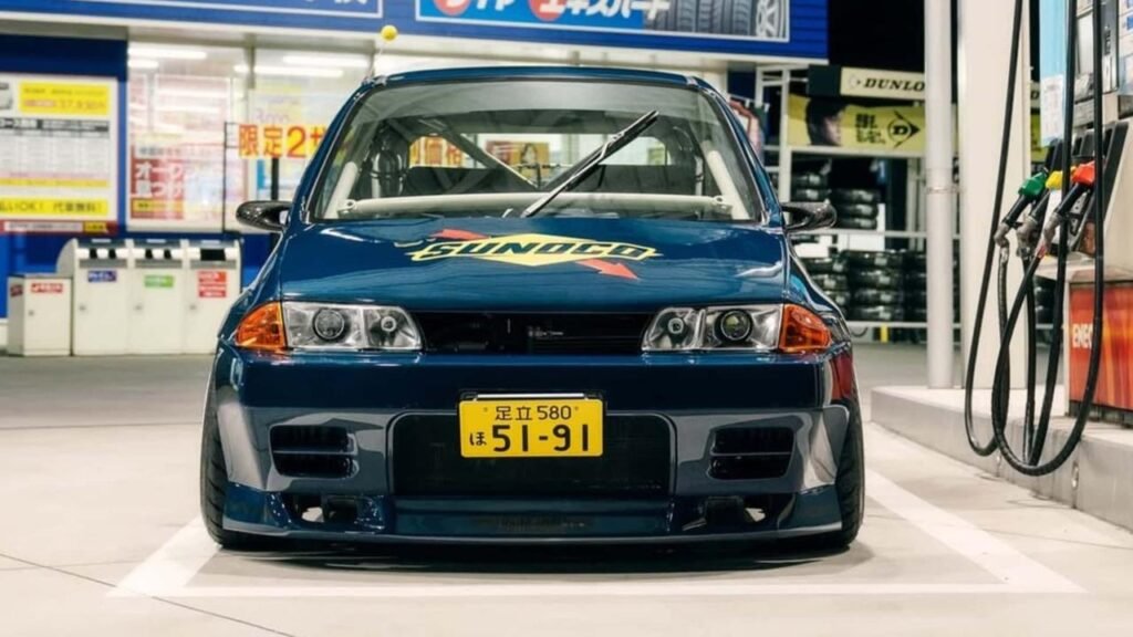 The Cutest Nissan Skyline R32 GT-R You've Ever Seen: The Suzuki Twin Tribute