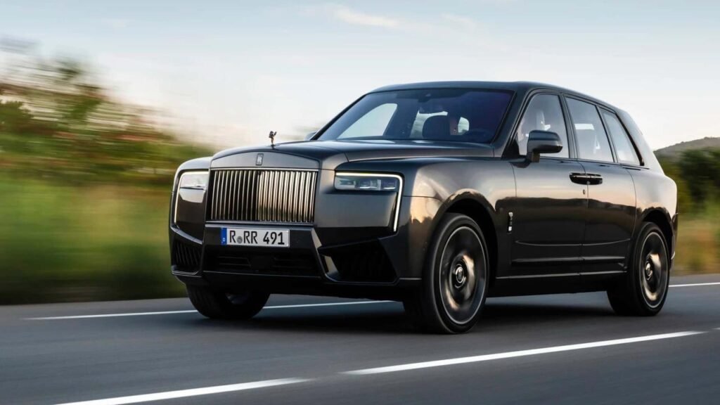 Rolls-Royce Cullinan Black Badge : The Ultimate in Luxury SUV Performance