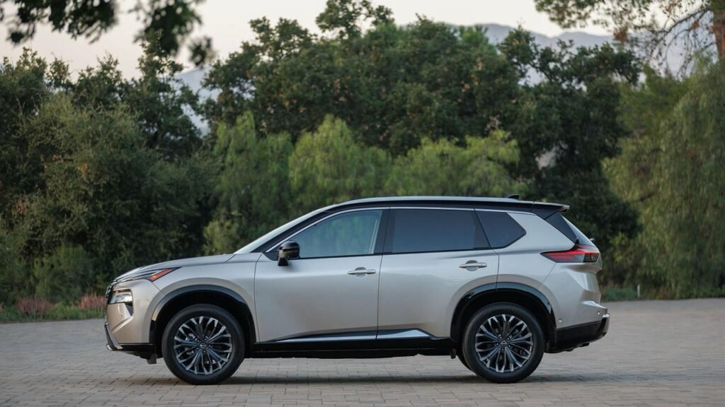 Nissan Rogue Platinum AWD Review: Is the $10,000 Upgrade Actually Worth It?