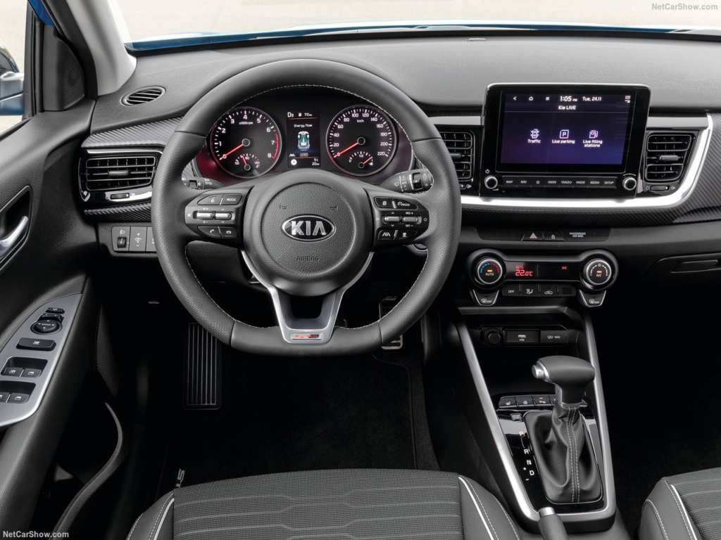 Kia Stonic GT Line Review: A Fresh Bumper and Bold Colors for $30,000 — Is That Enough?