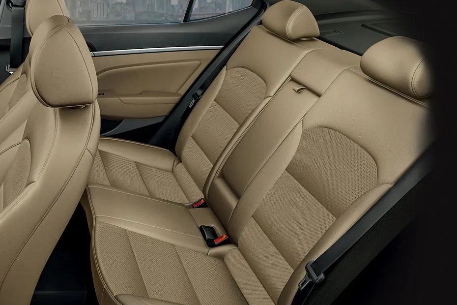 Is the Elantra 1.6 SE Pakistan's Best Sedan Value?